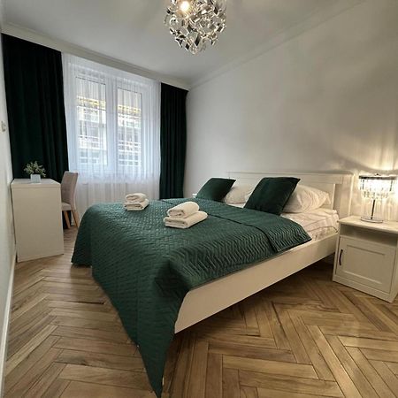 Apartamenty W Centrum Bialegostoku Z Parkingiem W Garazu Podziemnym Białystok Exterior foto
